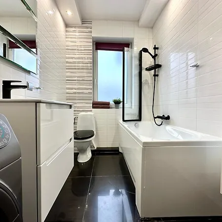 Lubczykowa Dabrowa & Free Parking شقة *